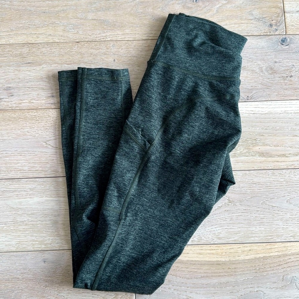 Offline by Aerie The Hugger Legging Hi-Rise Size Small Color Green